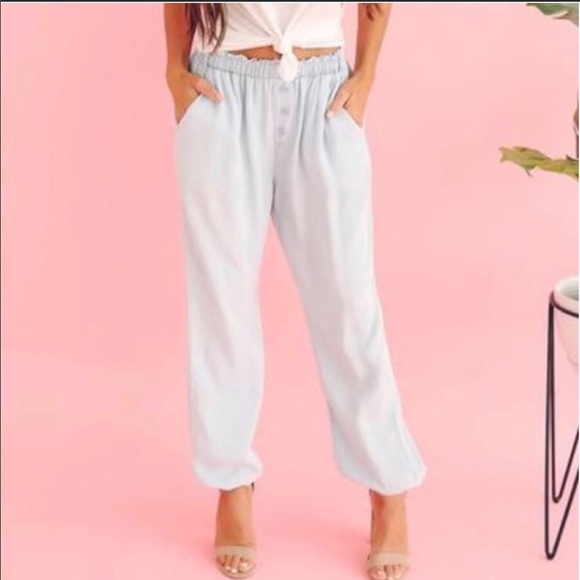 The Light + Easy Pocketed Tencel Joggers - Picture 2 of 3